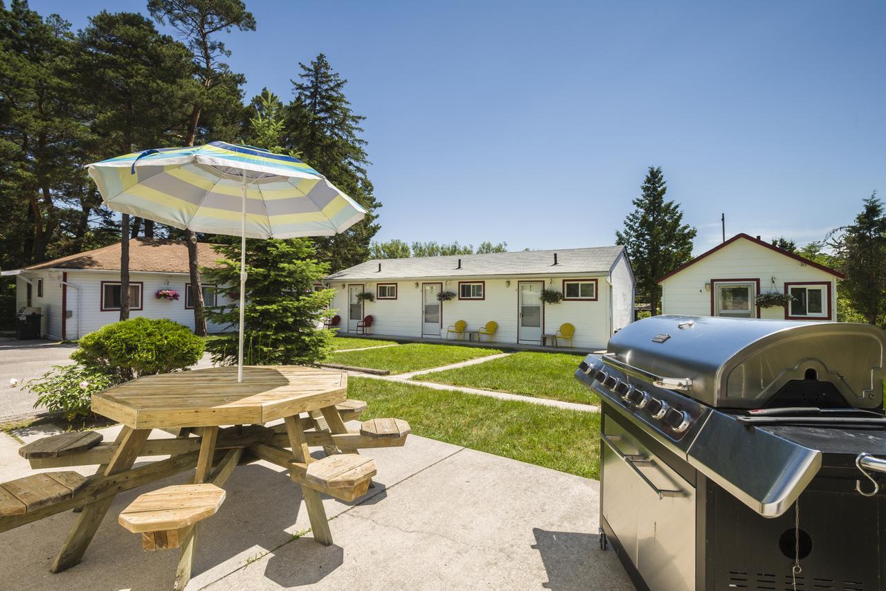 Hollywood Cottages Wasaga Beach Exterior foto