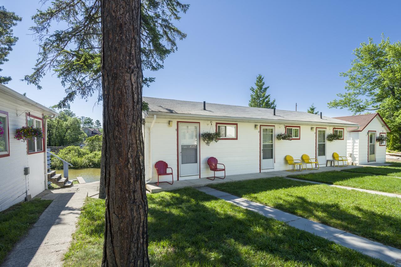 Hollywood Cottages Wasaga Beach Exterior foto