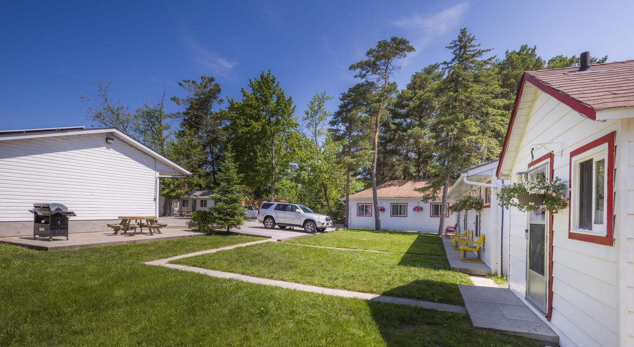 Hollywood Cottages Wasaga Beach Exterior foto